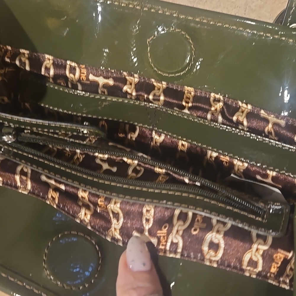 Tignanello 100% Genuine Leather Deep Army Green Shoulder Bag - Picture 8 of 12